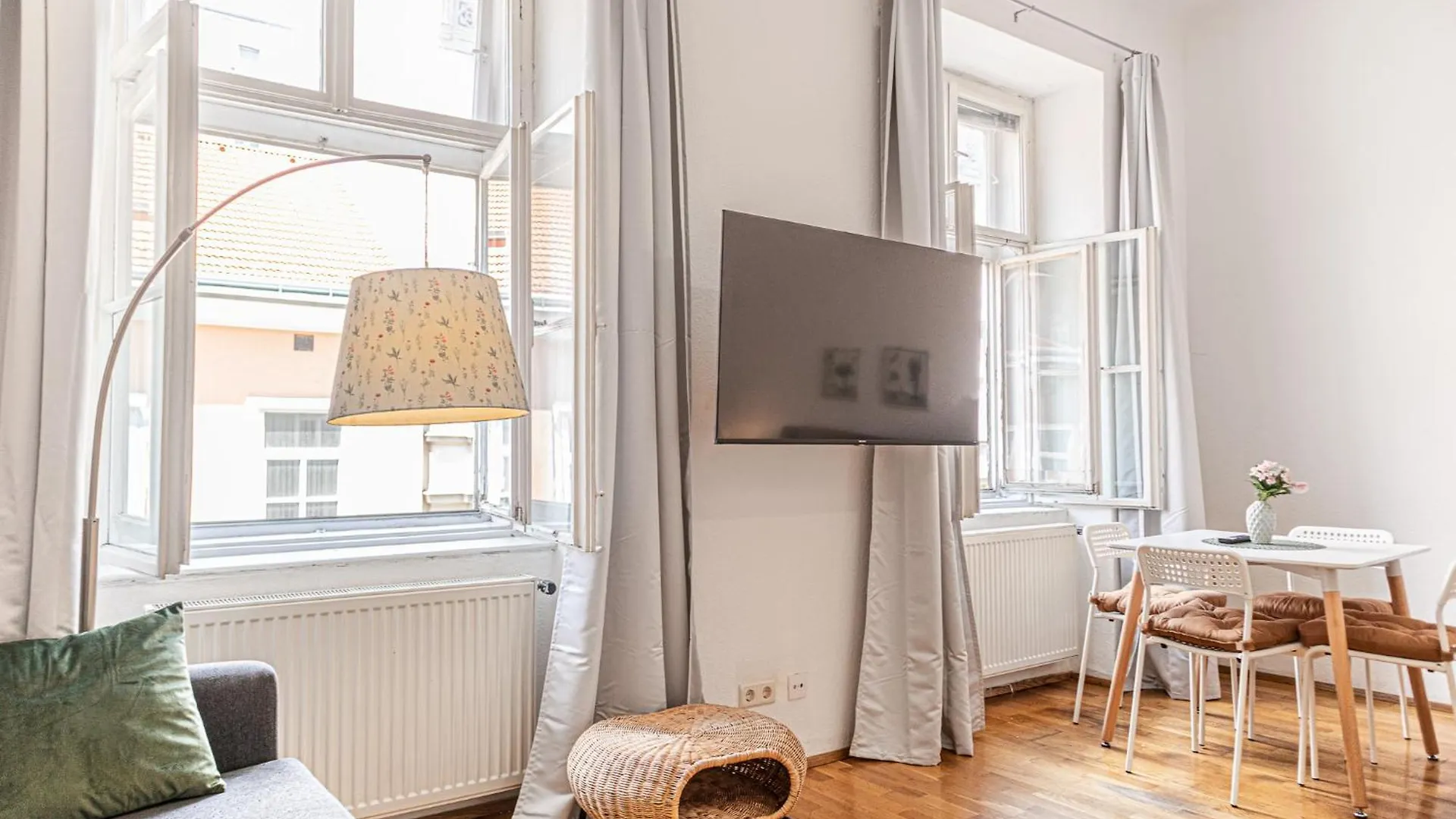 Apartment Stylish Multi Apt Perfect For Group Stays Vienna Austria