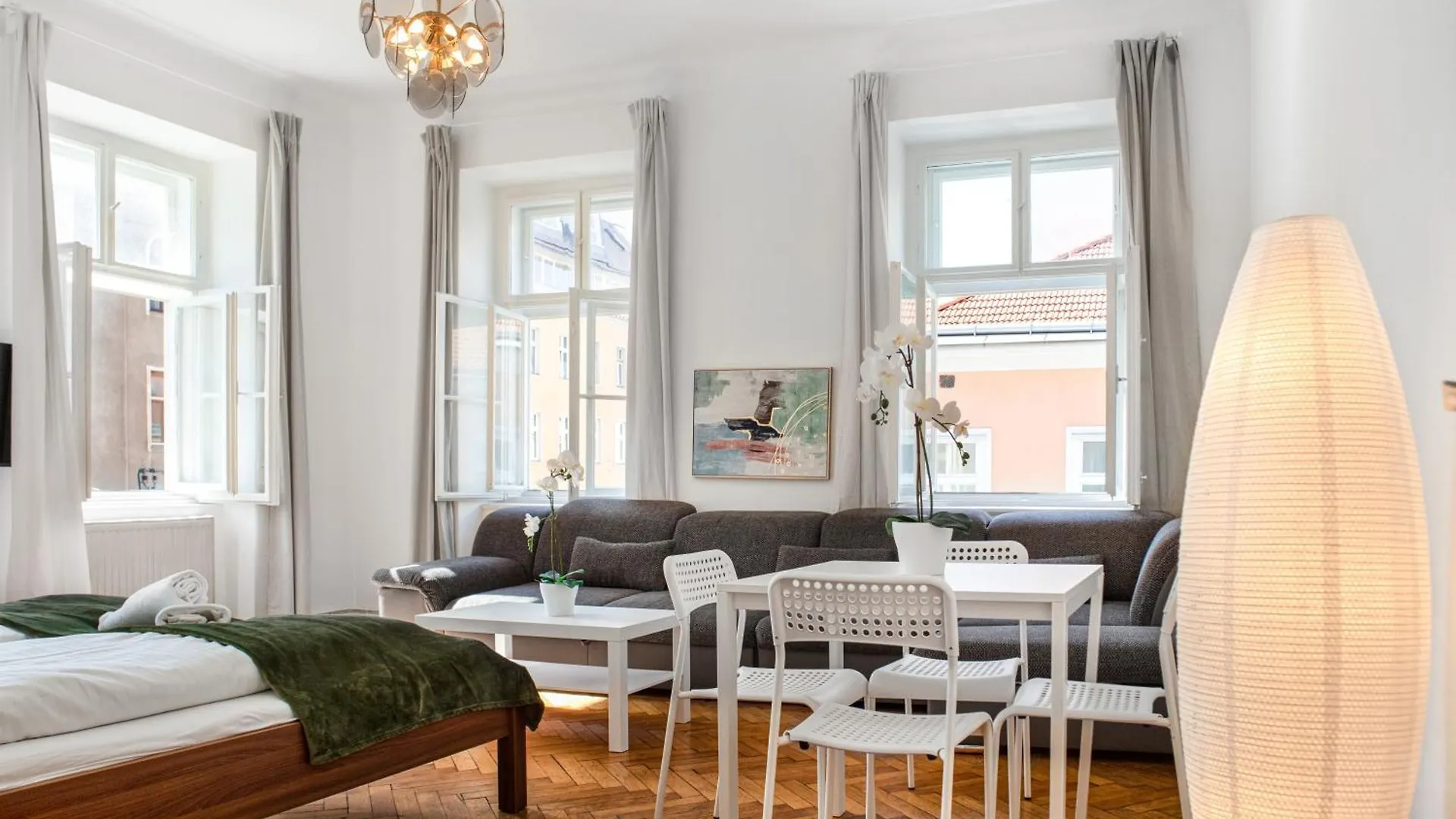 Stylish Multi Apt Perfect For Group Stays Vienna Apartment
