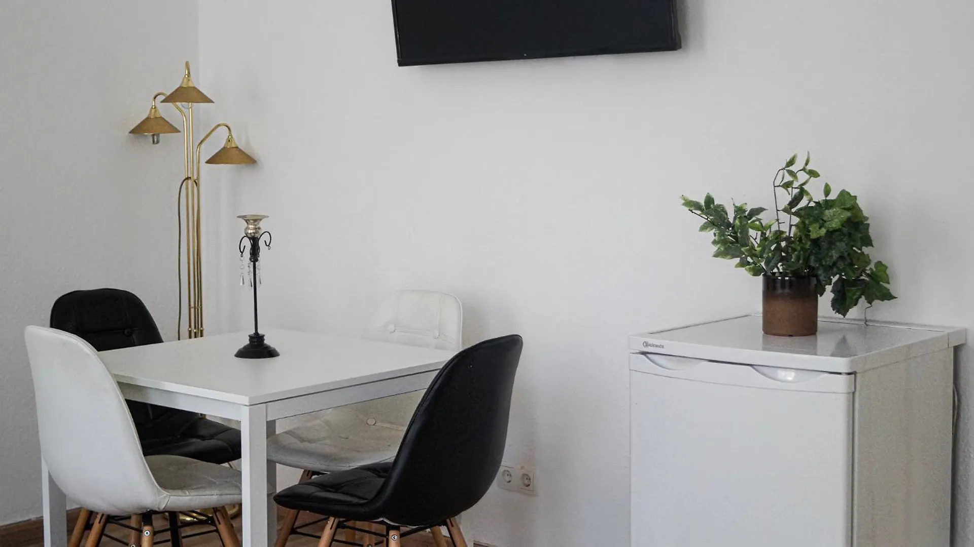 Stylish Multi Apt Perfect For Group Stays Vienna Austria