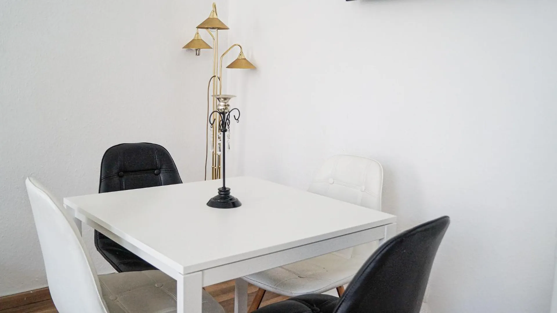 Stylish Multi Apt Perfect For Group Stays Vienna Apartment